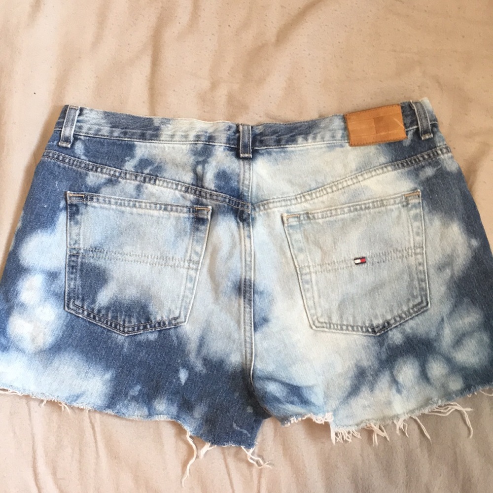 Tommy mom shorts